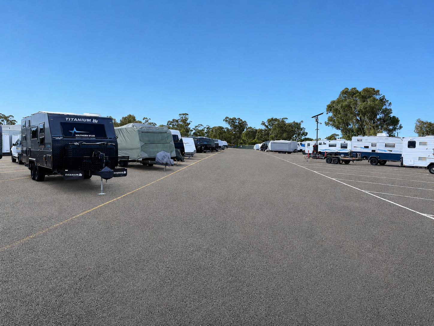 Secure vehicle and car storage at Latitude 32 Storage Wattleup